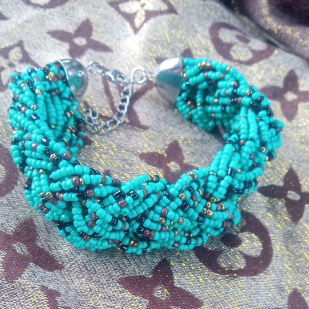 Turquoise Beaded Bracelet